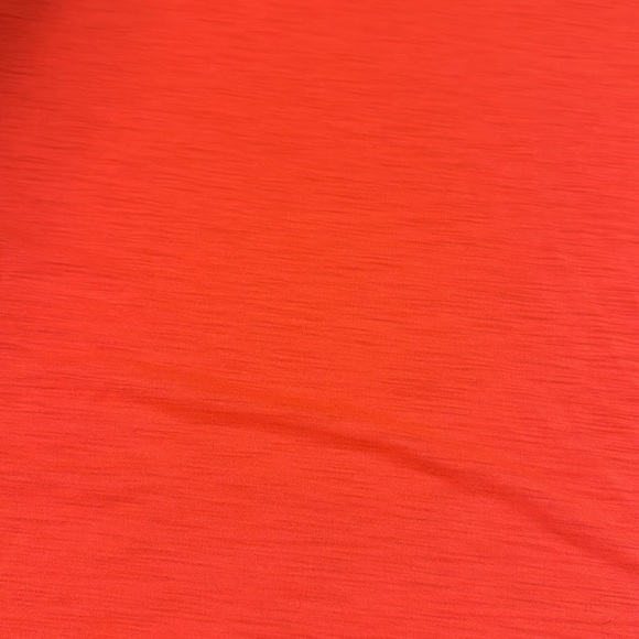 Under armour coral tshirt - Picture 2 of 5
